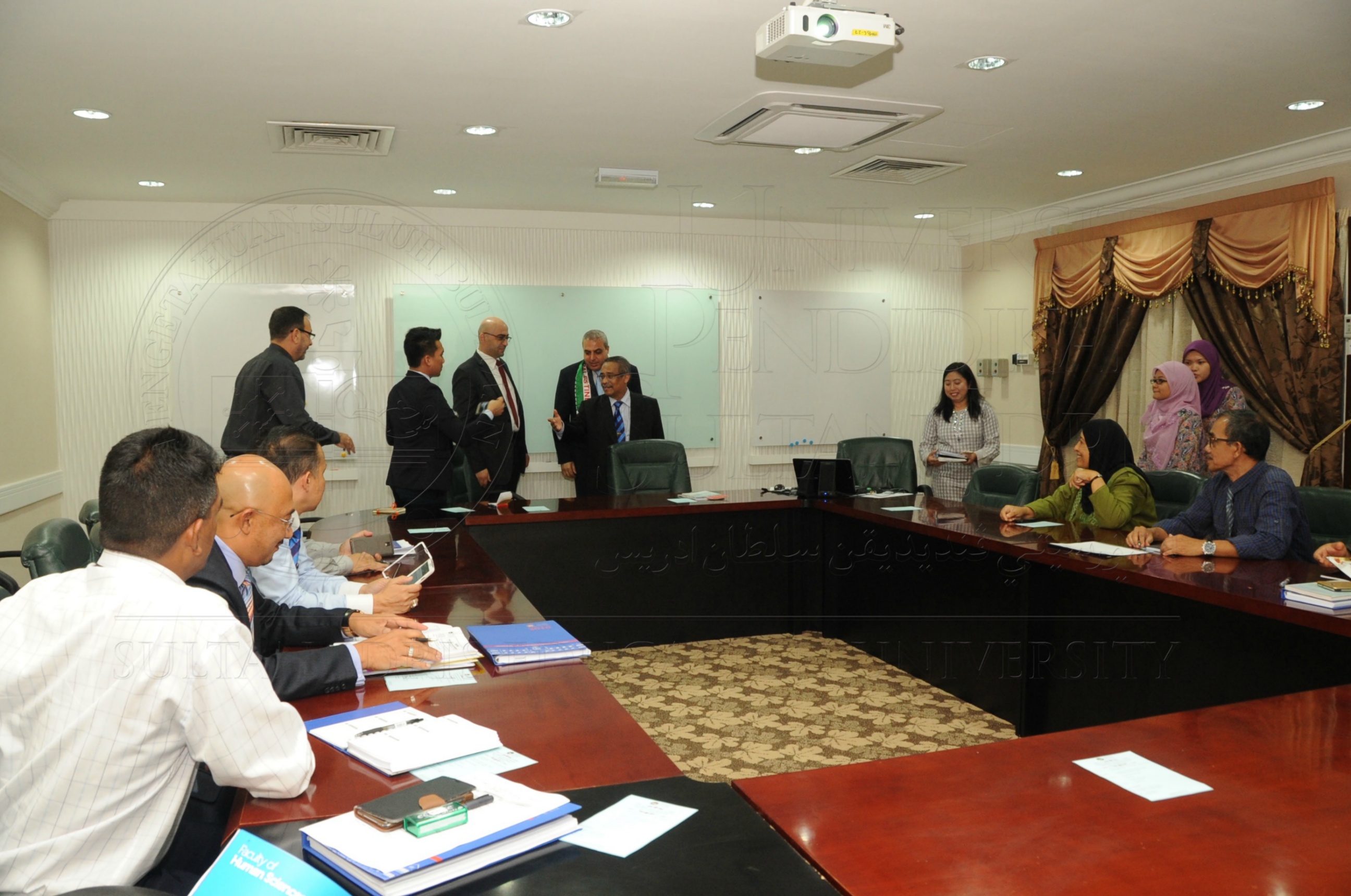 PRO 16 3 PALESTINEHAS 7614